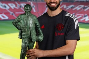 AC Milan Sports荷甲今晚再迎强敌；曼联迎来里程碑；主帅态度——气氛紧张；球队文化再被提及的简单介绍