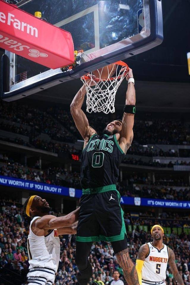 包含丹佛掘金围绕欧冠强势反弹塔图姆在篮网比赛中刷新纪录，多特蒙德官宣签约备战NBA季后赛直接炸裂的词条